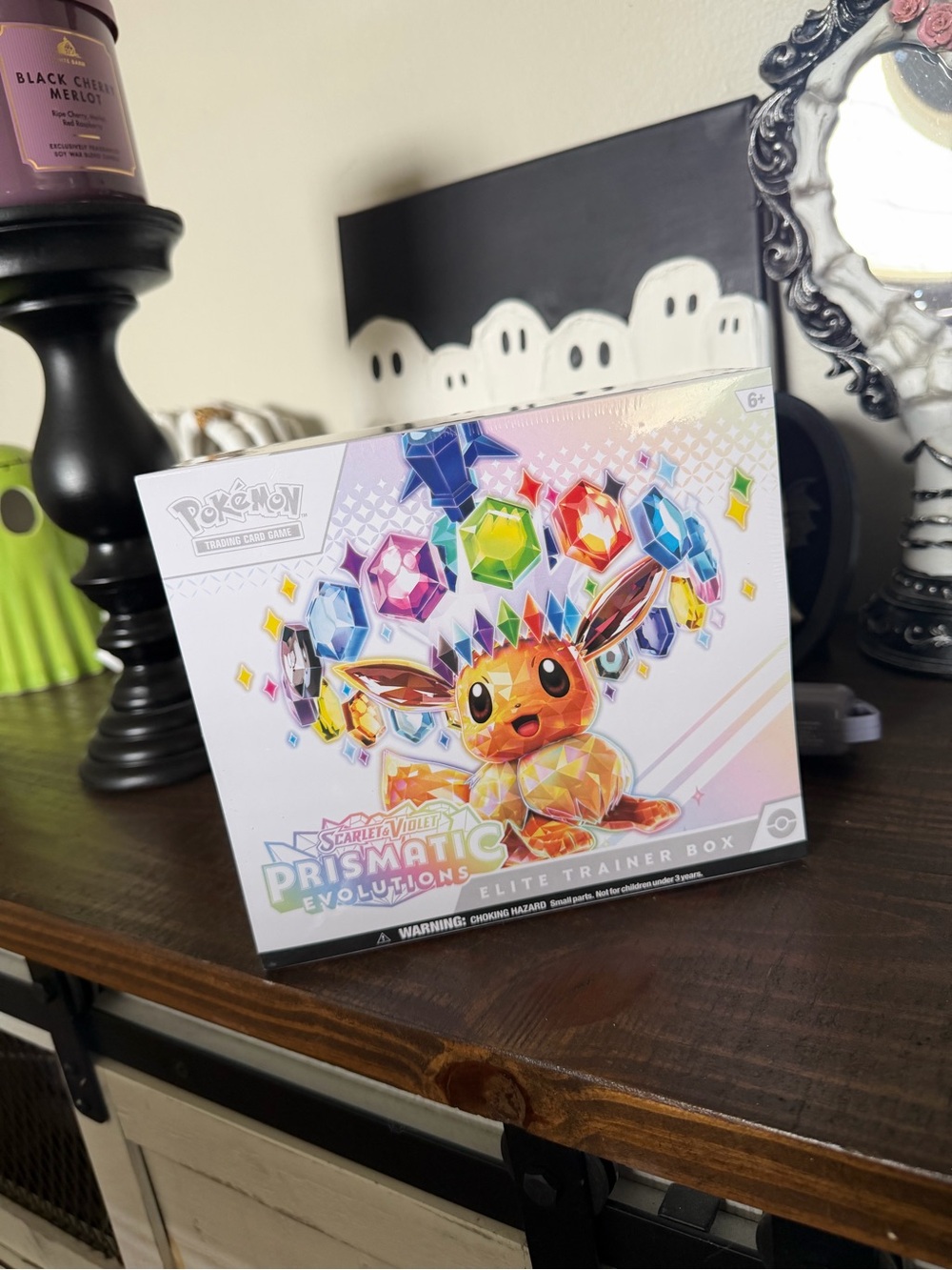 Pokémon TCG Scarlet & Violet Prismatic Evolutions Elite Trainer Box - Eevee